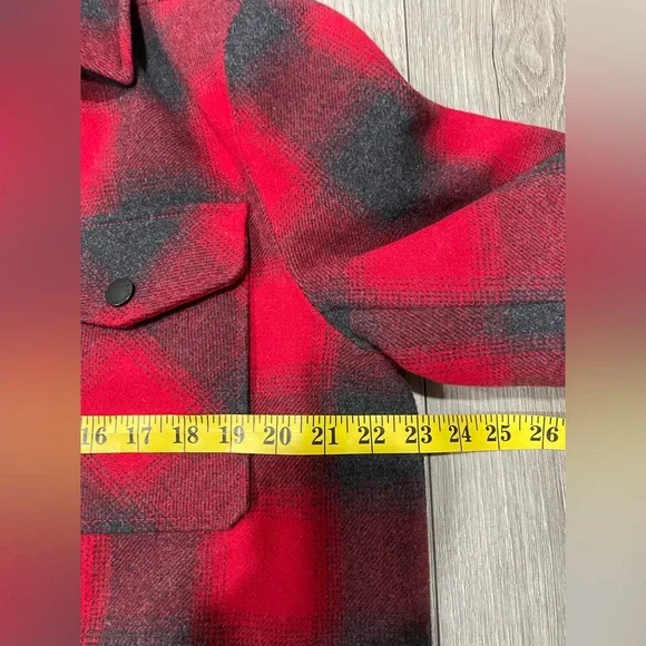 Pendleton Longmont Wool Blend Insulated / Lined Shirt Jacket Red Ombre Sz M